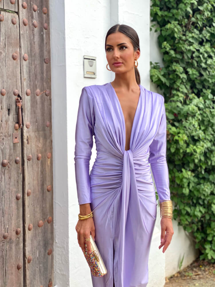 Vestido de invitada en color violeta barato