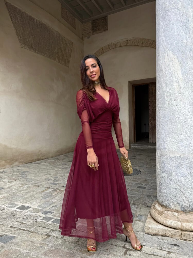Vestido Burdeos En Tul Elástico